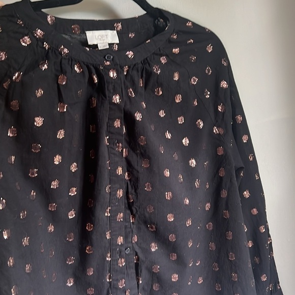 LOFT - BLACK, SHEER BLOUSE WITH ROSE GOLD DOTS - SIZE XL - Picture 4 of 5